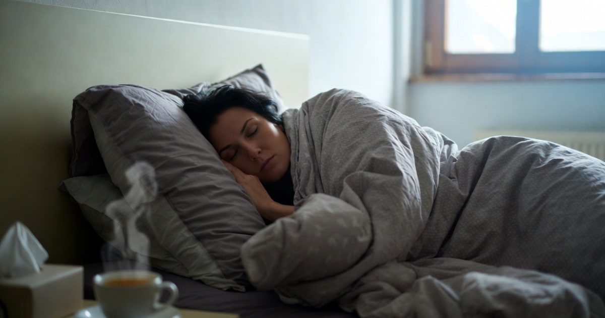 Donna con influenza