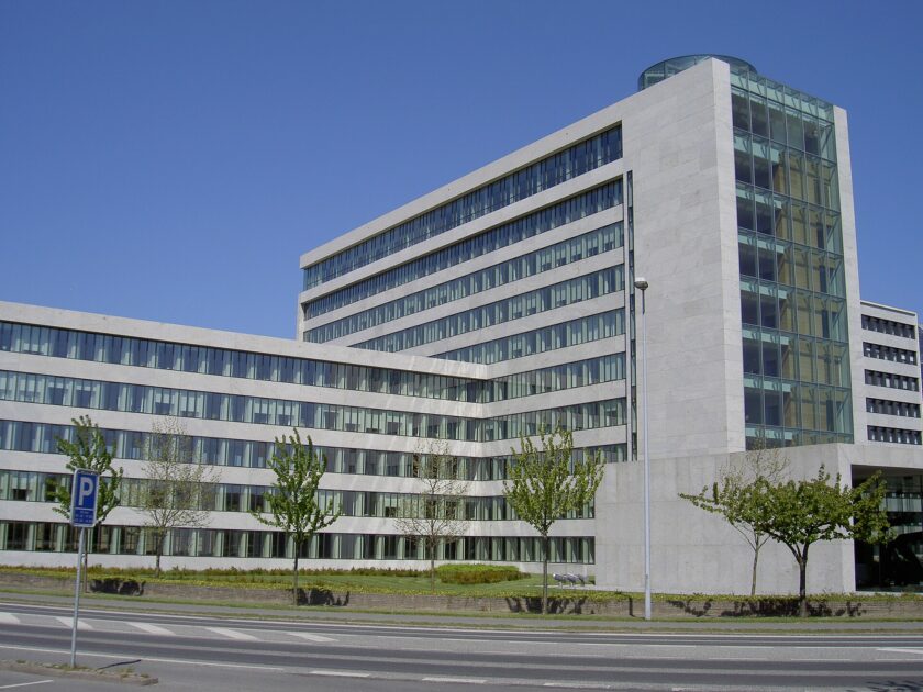 Hacker trasformano i frigoriferi dei supermercati in forni a 50 gradi: dalla Francia ai casi più assurdi della storia 2 La sede del gruppo Danfoss a Nordborg, in Danimarca